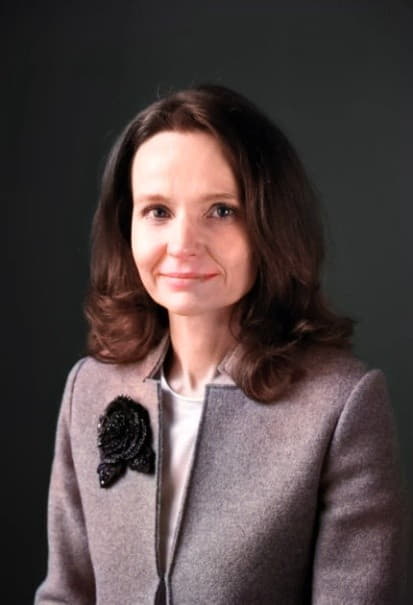 Executive Committee Member - Galina Malakhova - CEO, Synergy Research Group