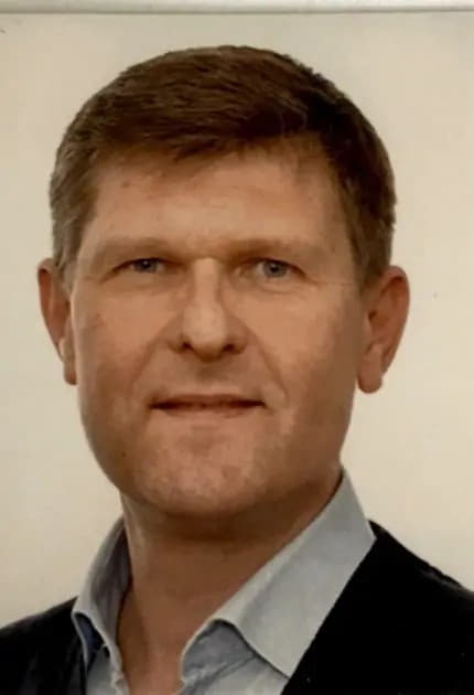 Executive Committee Member - Oleksii Mikheiev M.D., Ph.D. - CEO - Verum.de